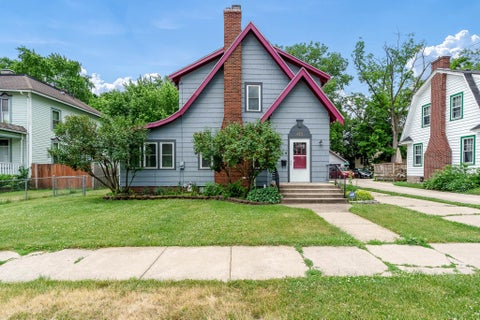 Homes For Sale - 412 N State Street<br/> BELVIDERE, IL 61008