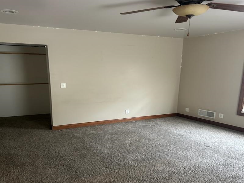 Rockford, Illinois 61102, United States, 5 Bedrooms Bedrooms, ,2 BathroomsBathrooms,Residential,Active,253411