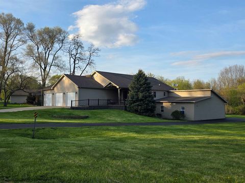 Homes For Sale - 1388 Melwood Drive<br/> ROCKFORD, IL 61108