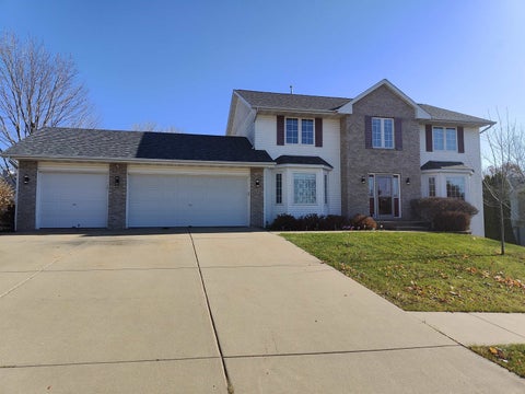 Homes For Sale - 3107 Farmdale Lane<br/> Stephenson County, FREEPORT, IL 61032