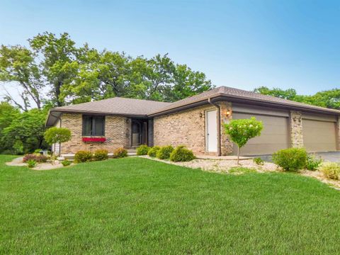 Homes For Sale - 527 Trading Post Trail<br/> ROCKTON, IL 61072