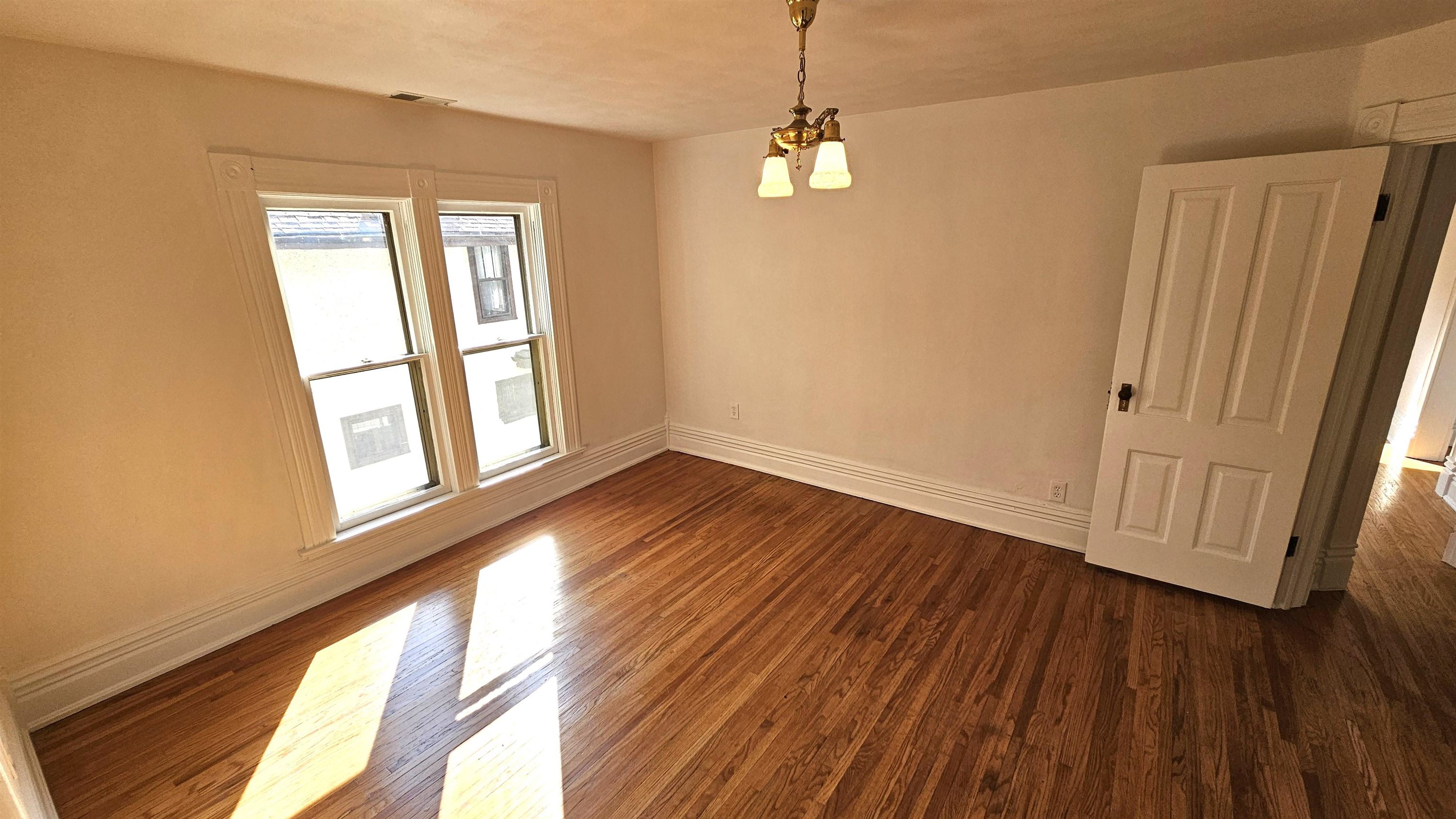 Rockford, Illinois 61107, United States, 3 Bedrooms Bedrooms, ,2 BathroomsBathrooms,Residential,Active,227454