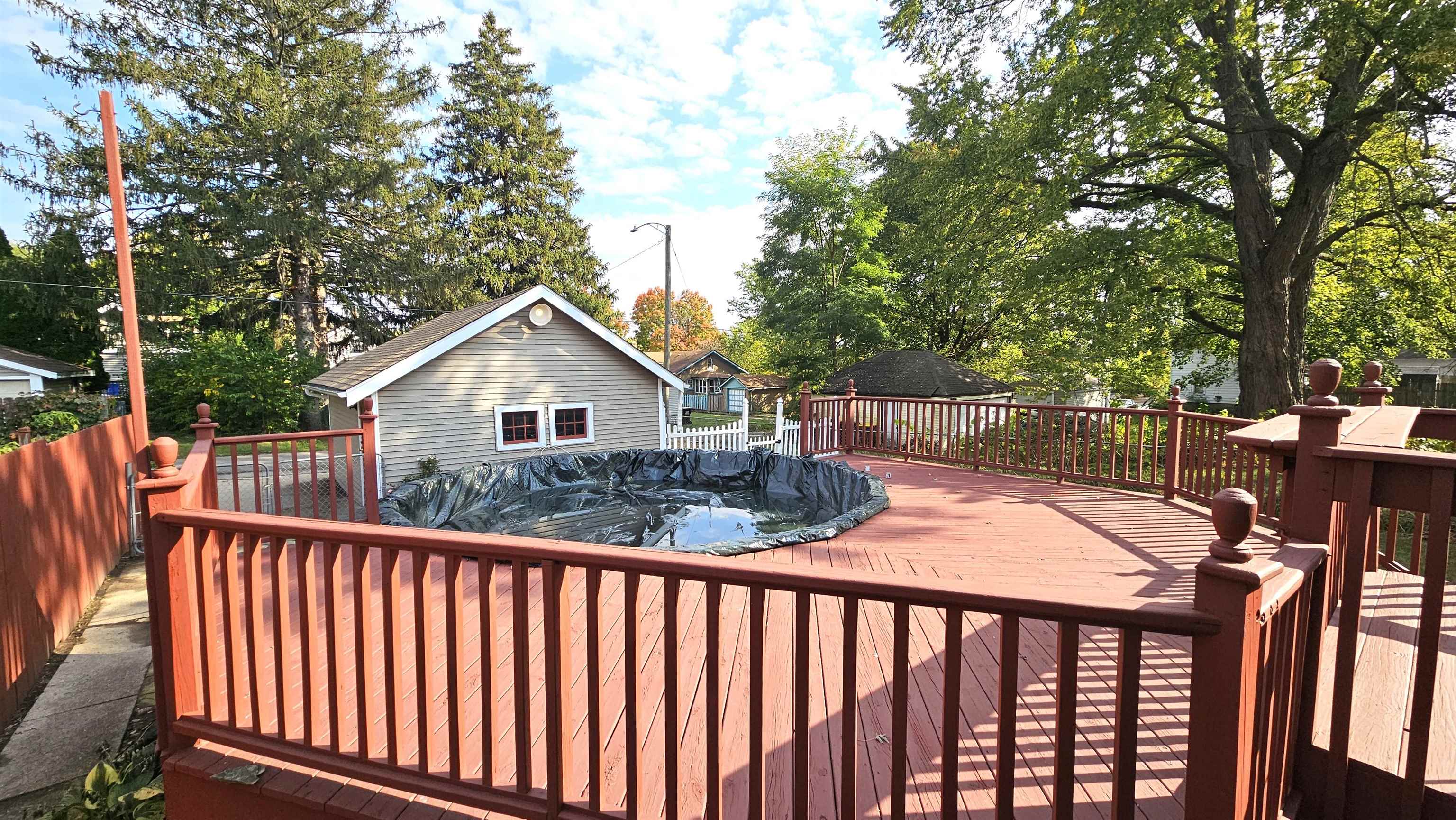 Rockford, Illinois 61107, United States, 3 Bedrooms Bedrooms, ,2 BathroomsBathrooms,Residential,Active,227454