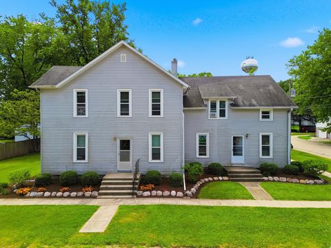 Homes For Sale - 304 E Main Street<br/> STILLMAN VALLEY, IL 61084