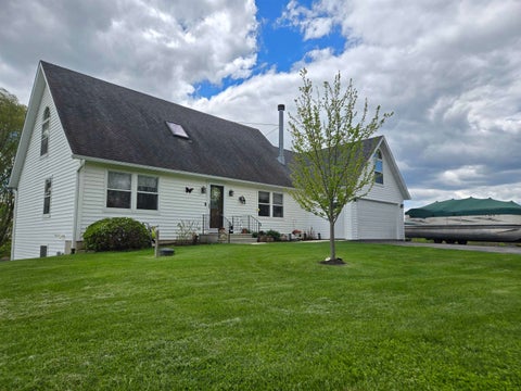 Homes For Sale - 11A24 Bunker Lane<br/> APPLE RIVER, IL 61001