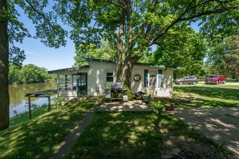 Homes For Sale - 7198 S Rock Nation Road<br/> DIXON, IL 61021