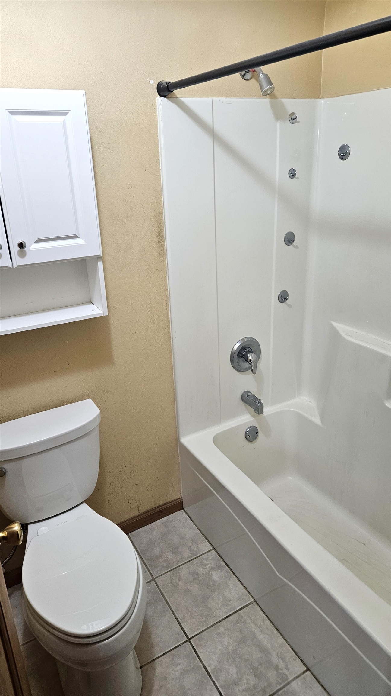 Machesney Park, Illinois 61115, United States, 3 Bedrooms Bedrooms, ,2 BathroomsBathrooms,Residential,Pending,51214