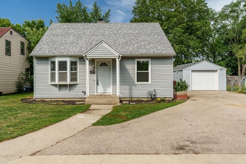 Homes For Sale - 2411 Knight Avenue<br/> ROCKFORD, IL 61103