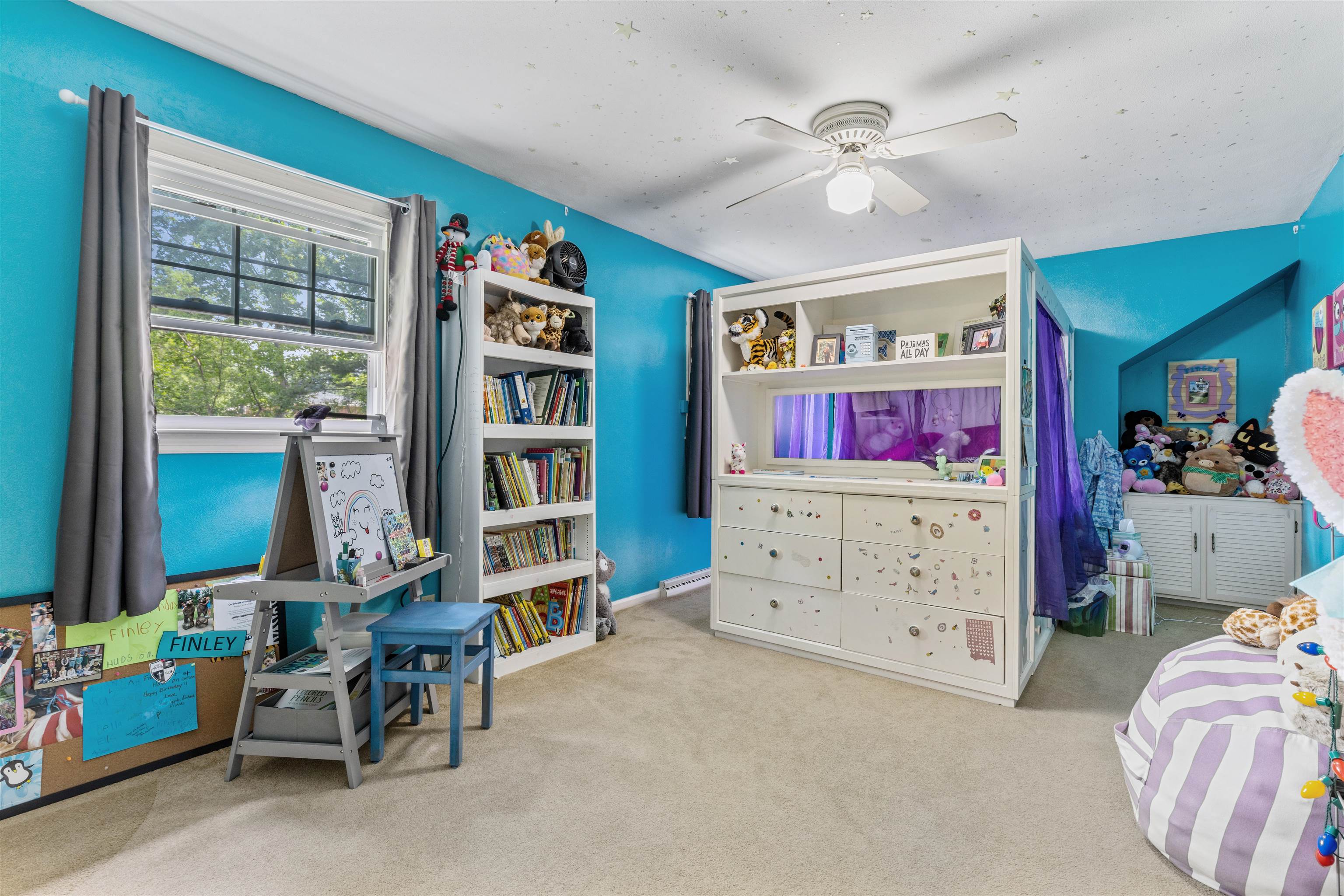 Rockford, Illinois 61114, United States, 4 Bedrooms Bedrooms, ,3 BathroomsBathrooms,Residential,Pending,60982