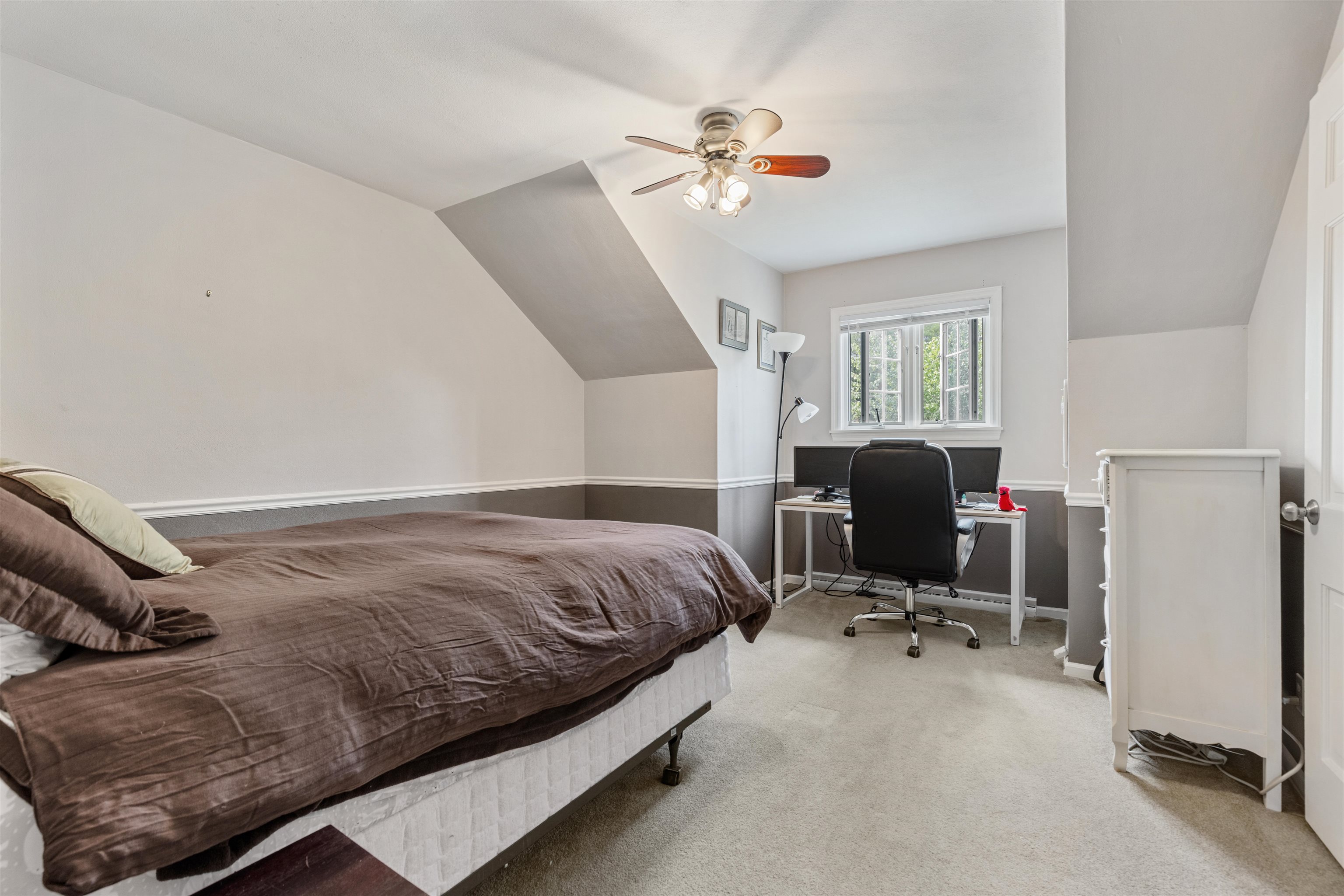 Rockford, Illinois 61114, United States, 4 Bedrooms Bedrooms, ,3 BathroomsBathrooms,Residential,Pending,60982