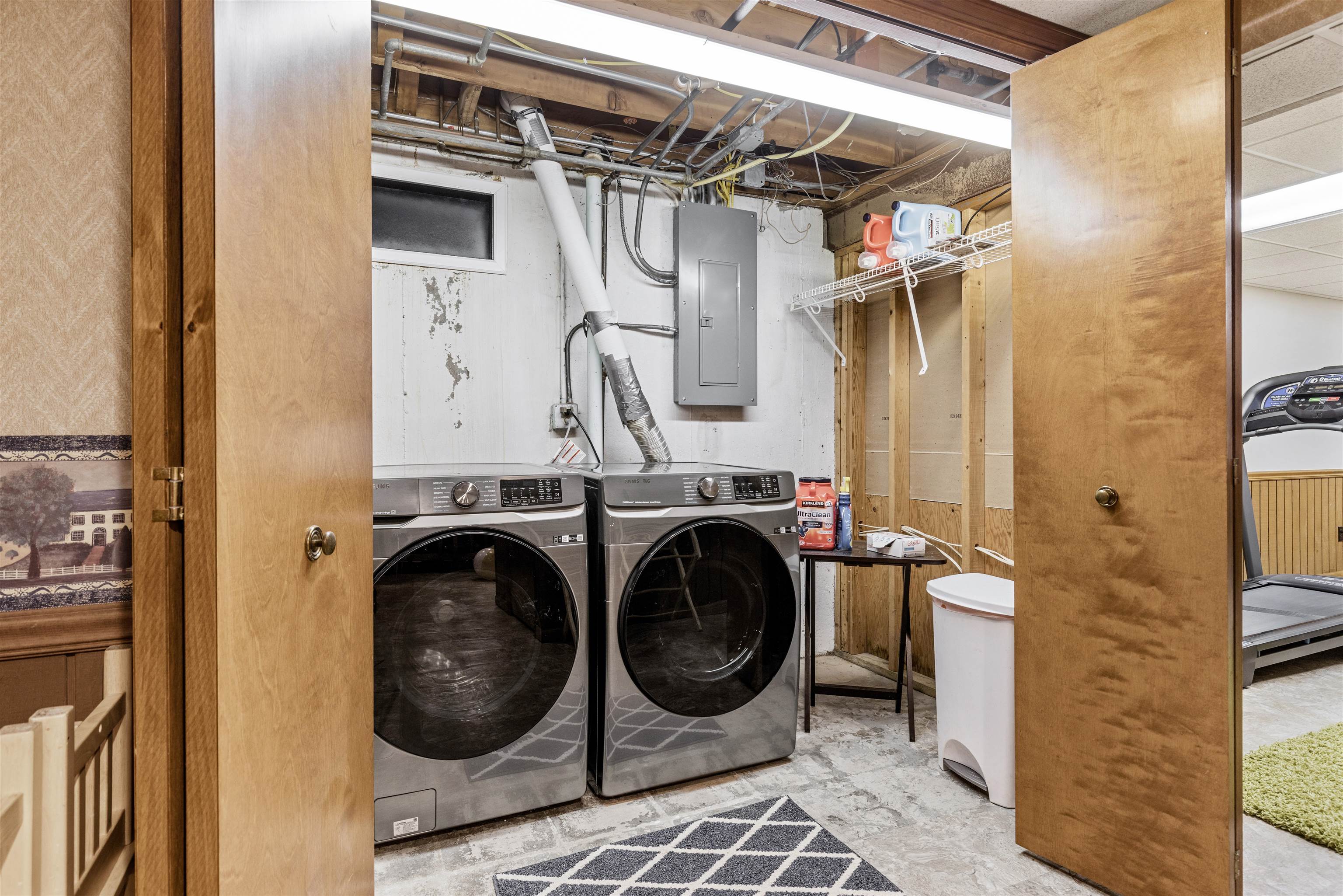 Rockford, Illinois 61114, United States, 4 Bedrooms Bedrooms, ,3 BathroomsBathrooms,Residential,Pending,60982