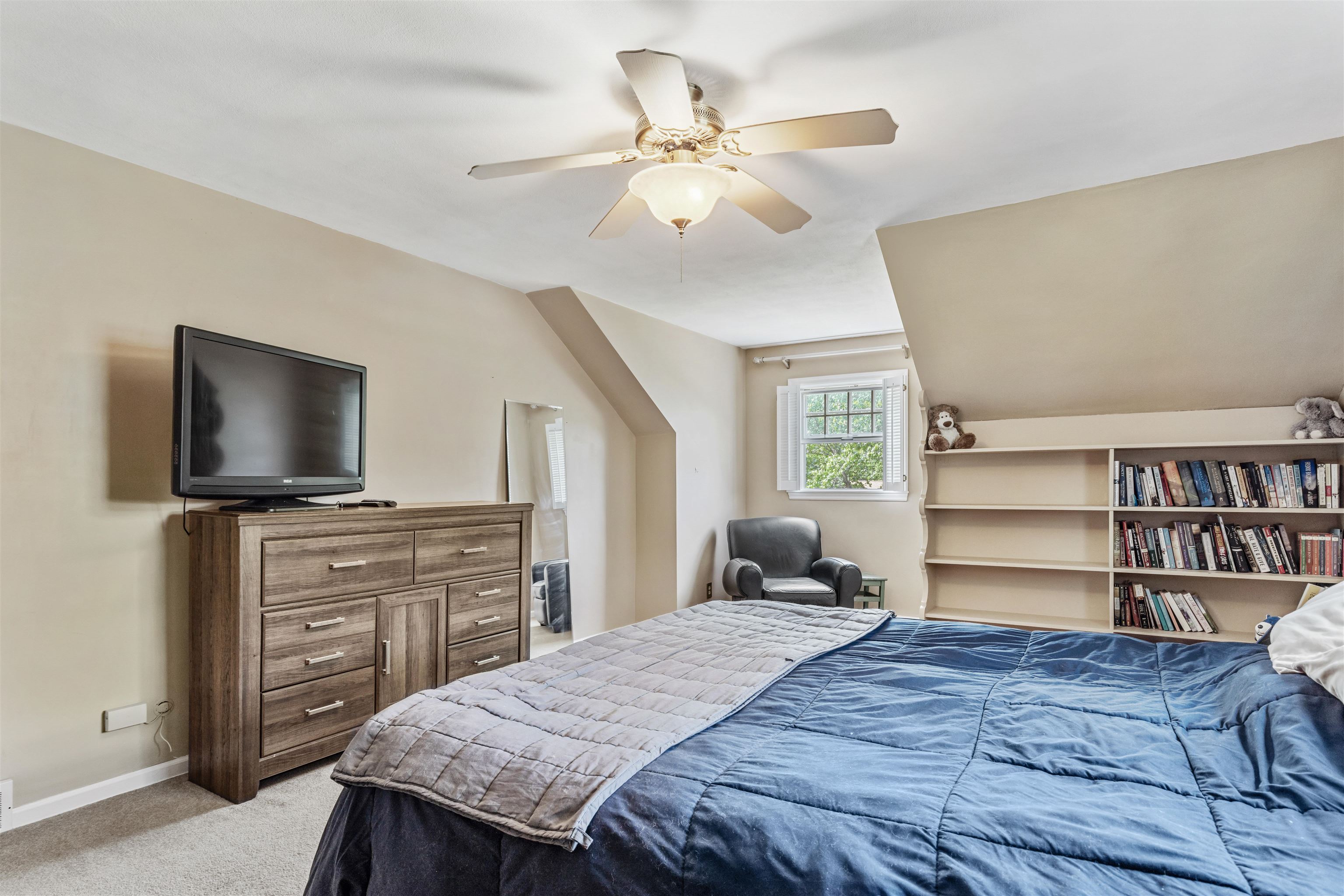 Rockford, Illinois 61114, United States, 4 Bedrooms Bedrooms, ,3 BathroomsBathrooms,Residential,Pending,60982