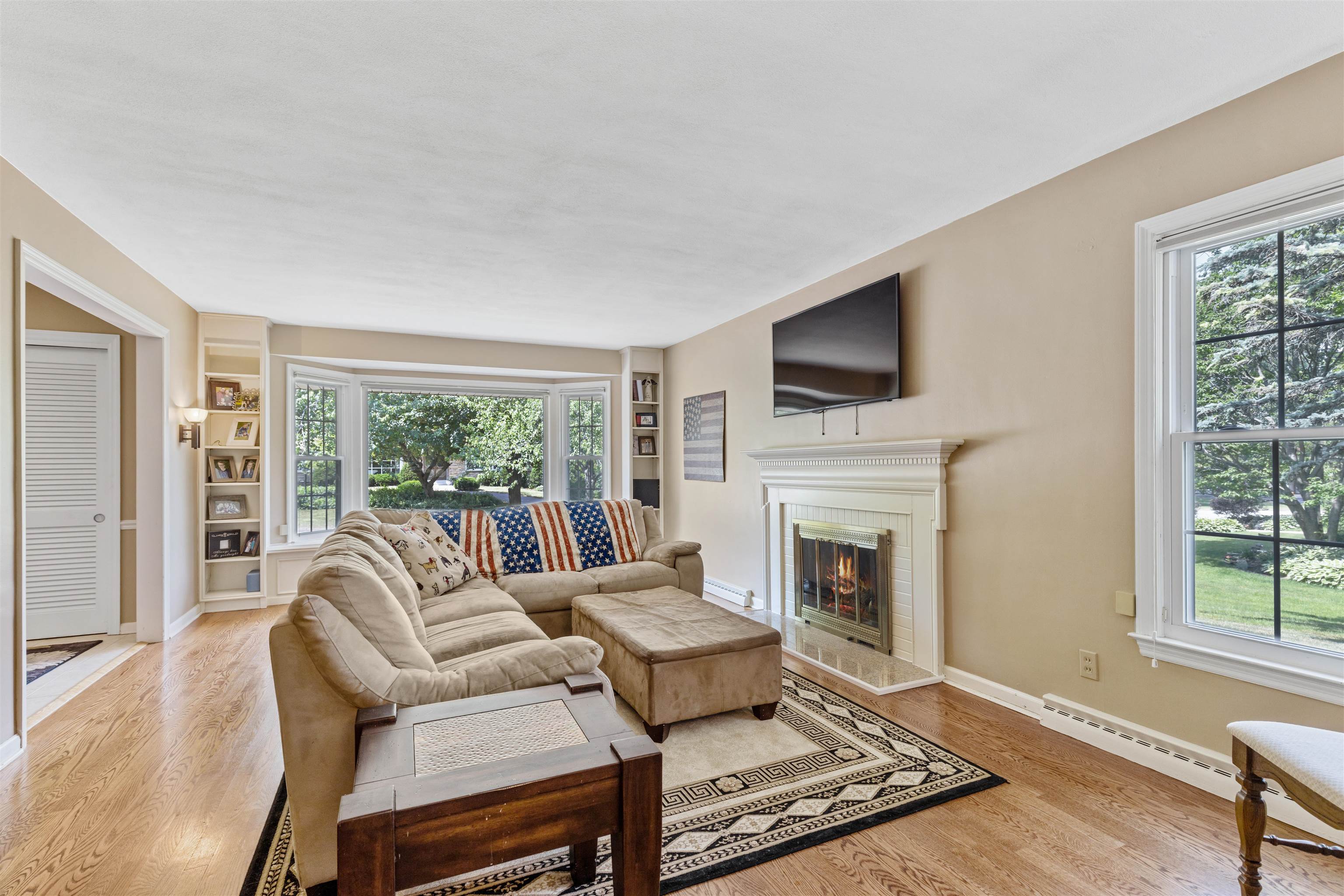 Rockford, Illinois 61114, United States, 4 Bedrooms Bedrooms, ,3 BathroomsBathrooms,Residential,Pending,60982