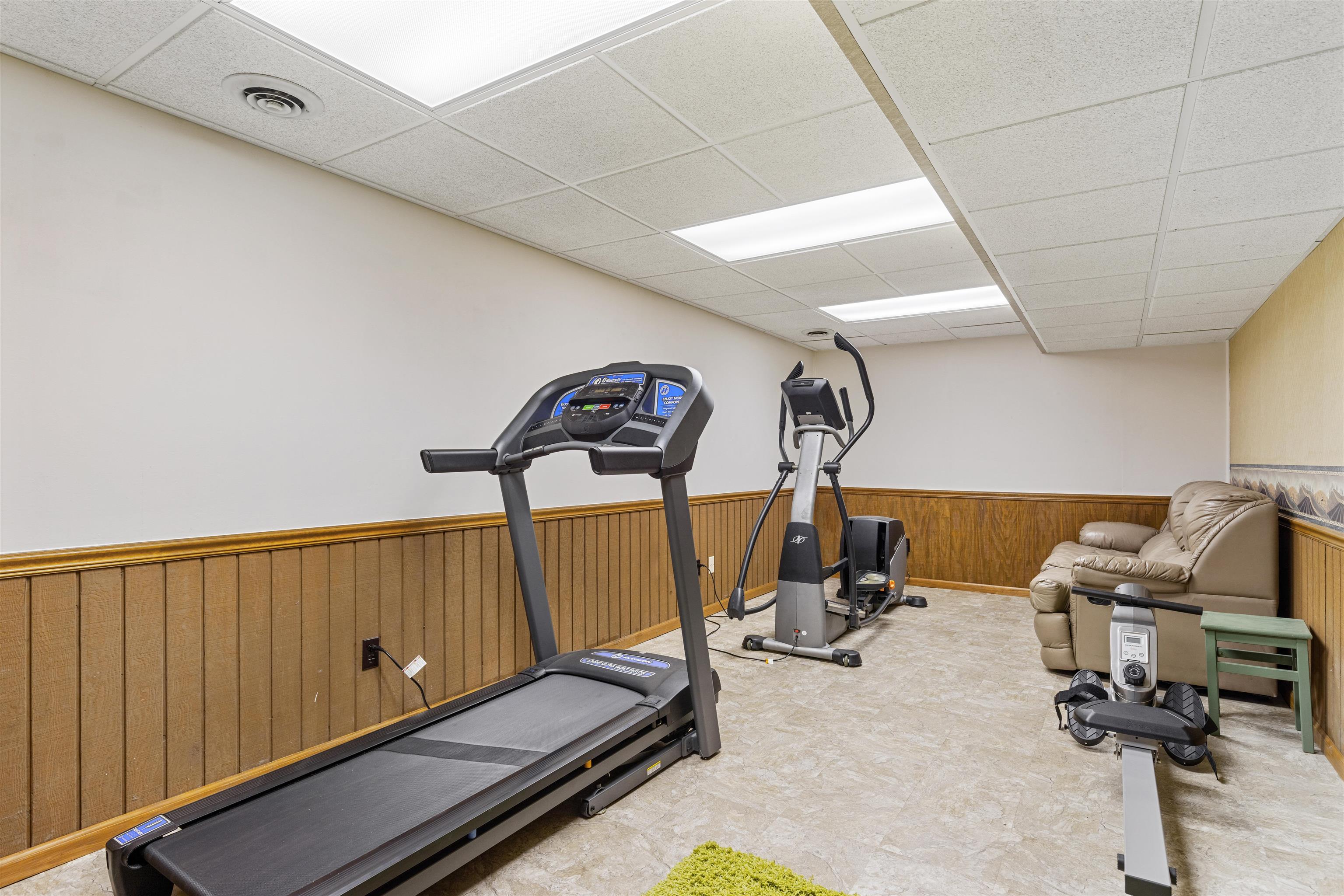 Rockford, Illinois 61114, United States, 4 Bedrooms Bedrooms, ,3 BathroomsBathrooms,Residential,Pending,60982