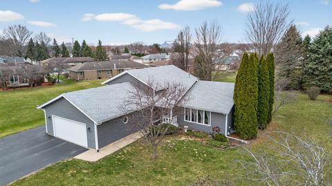 Homes For Sale - 4015 Kindlewood Trail<br/> CHERRY VALLEY, IL 61016