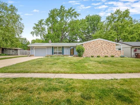 Homes For Sale - 4704 Cayuga Road<br/> Winnebago County, ROCKFORD, IL 61107