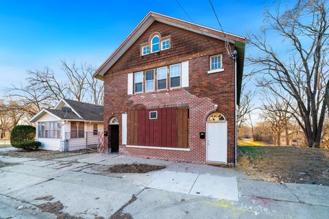 Multifamily For Sale - 914-916 N Winnebago St St<br/> ROCKFORD, IL 61103