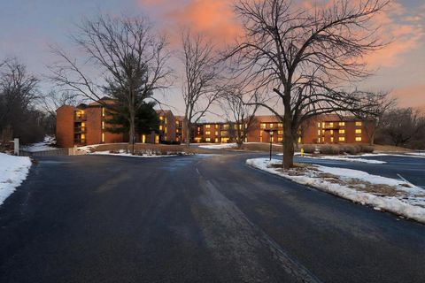 Condo For Sale - 2929 Sunnyside #303a Drive<br/> ROCKFORD, IL 61114