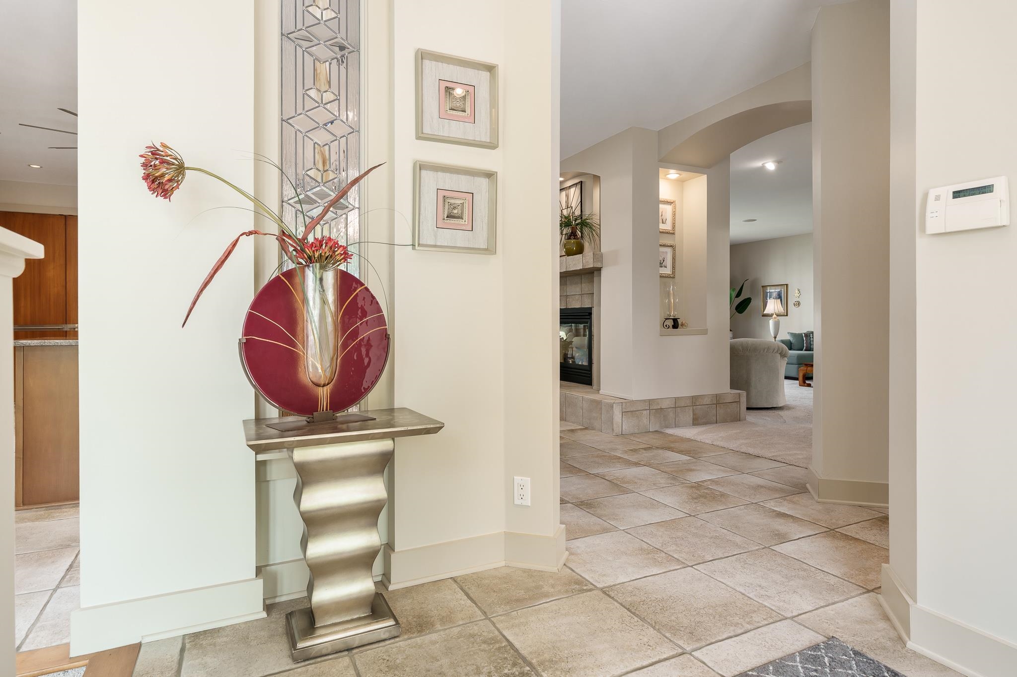 Rockford, Illinois 61108, United States, 3 Bedrooms Bedrooms, ,3 BathroomsBathrooms,Residential,Pending,208375