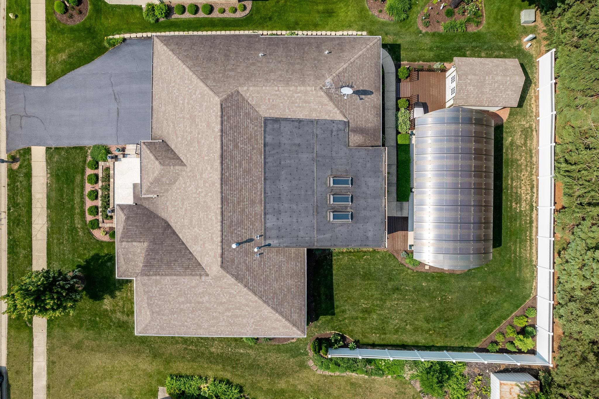 Rockford, Illinois 61108, United States, 3 Bedrooms Bedrooms, ,3 BathroomsBathrooms,Residential,Pending,208375