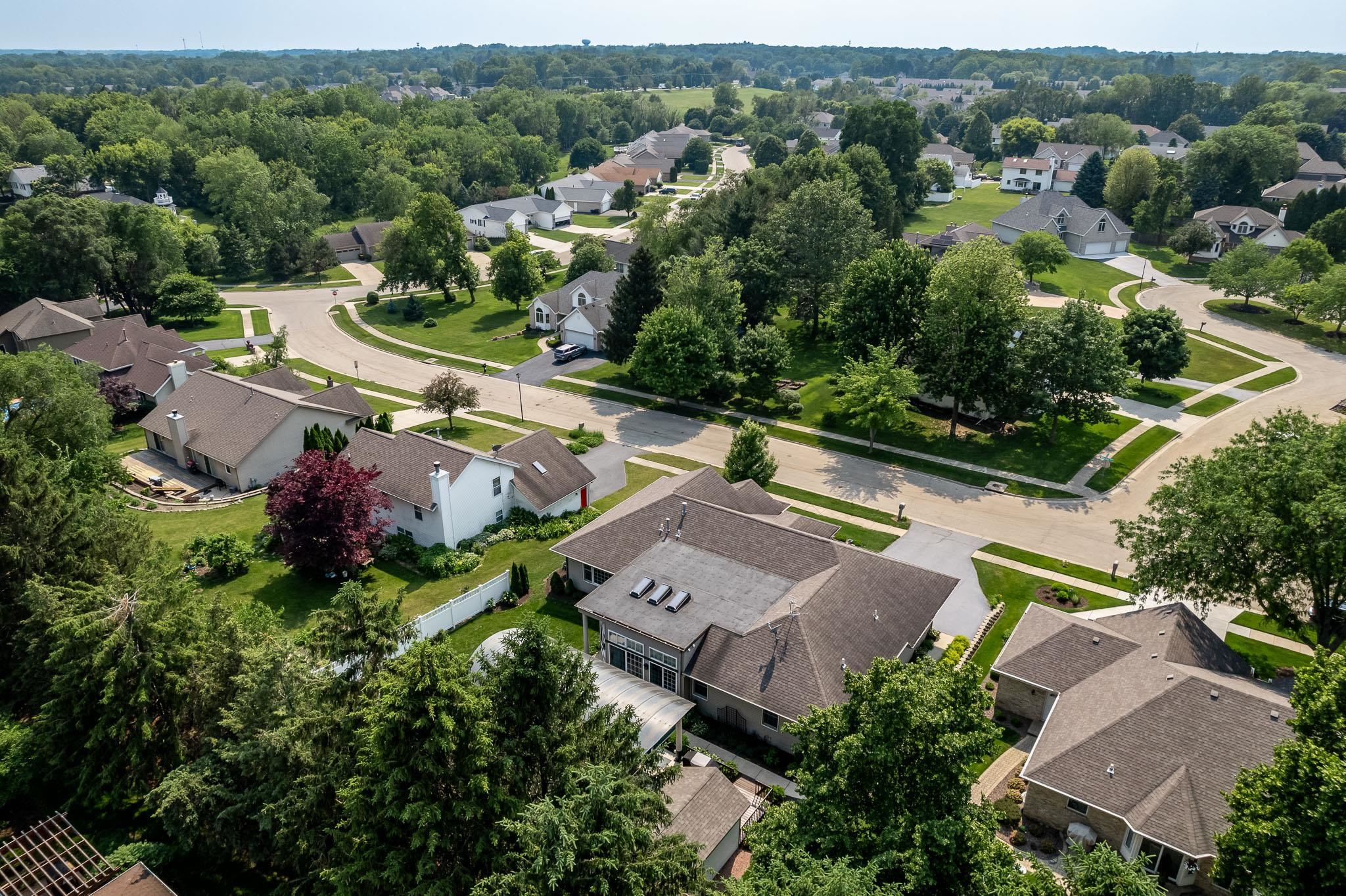 Rockford, Illinois 61108, United States, 3 Bedrooms Bedrooms, ,3 BathroomsBathrooms,Residential,Pending,208375