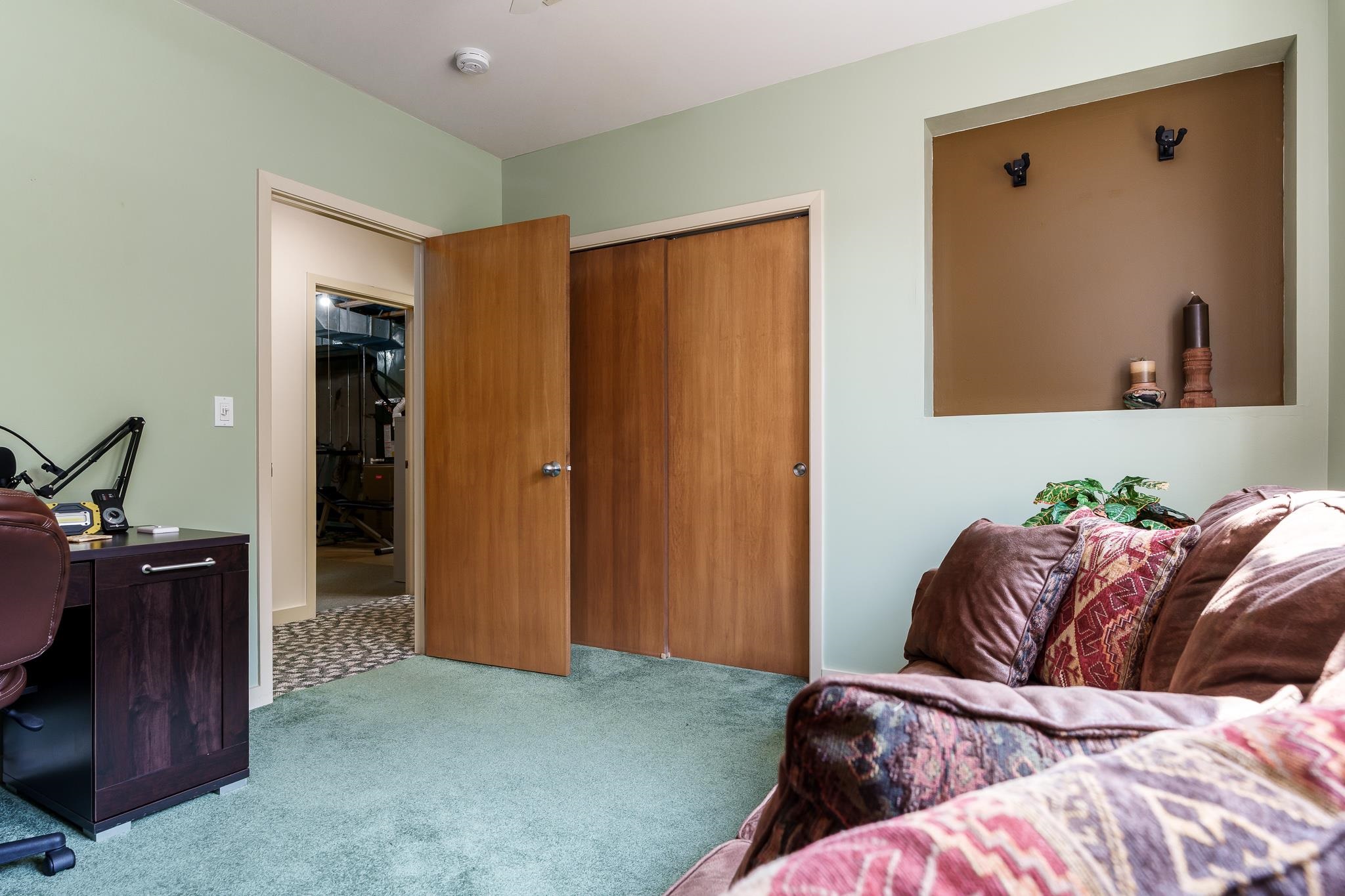 Rockford, Illinois 61108, United States, 3 Bedrooms Bedrooms, ,3 BathroomsBathrooms,Residential,Pending,208375