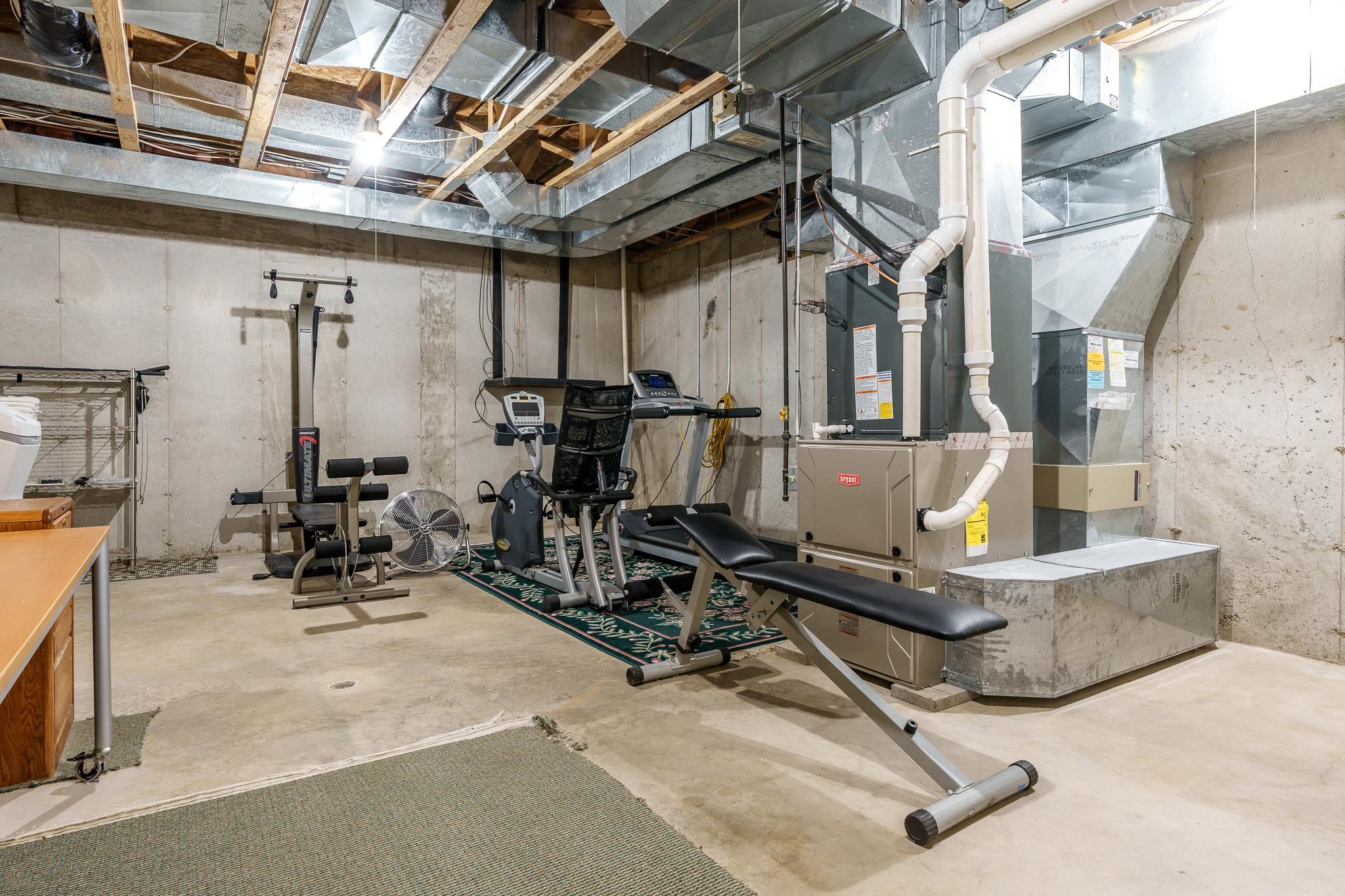 Rockford, Illinois 61108, United States, 3 Bedrooms Bedrooms, ,3 BathroomsBathrooms,Residential,Pending,208375