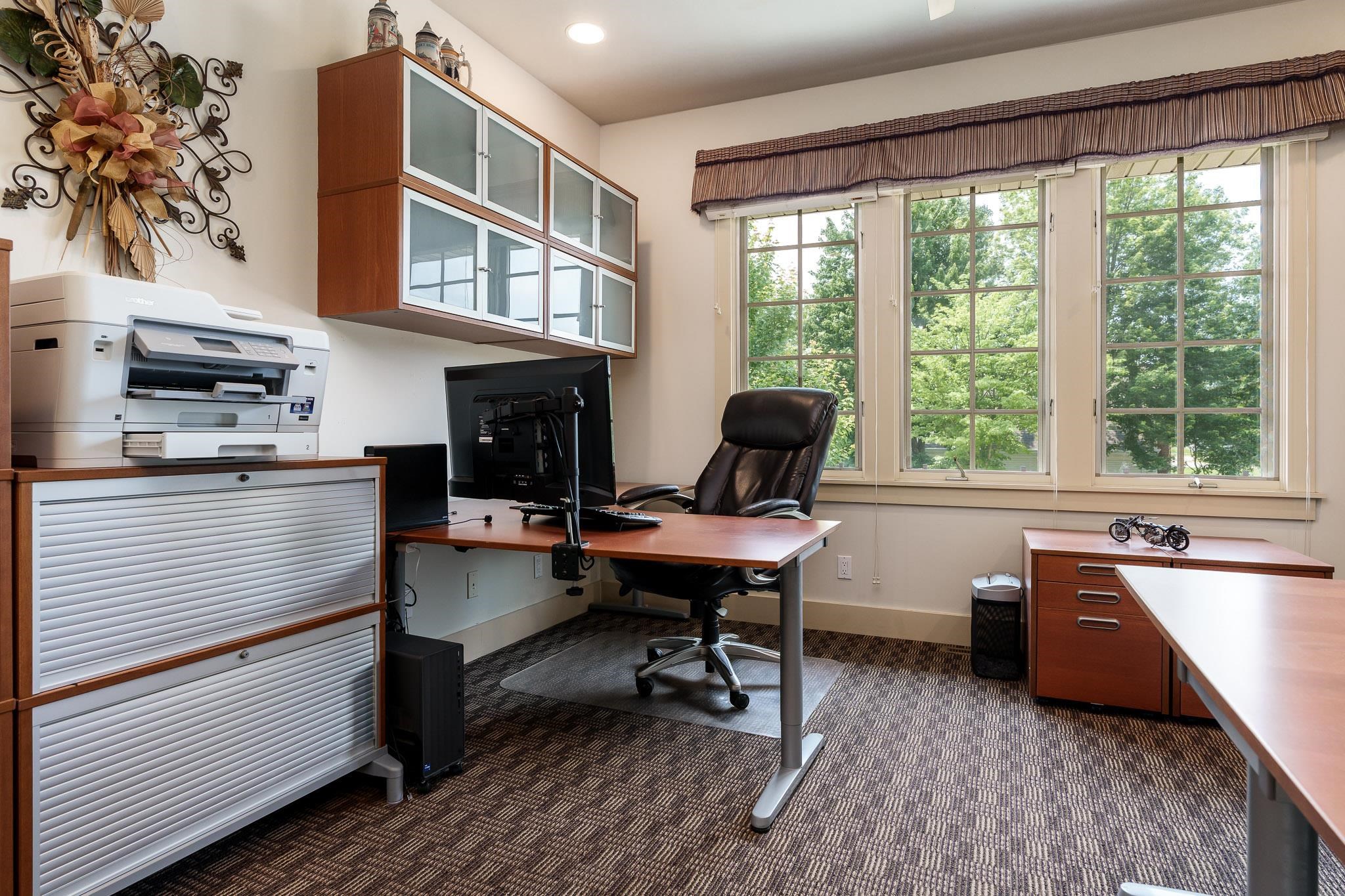 Rockford, Illinois 61108, United States, 3 Bedrooms Bedrooms, ,3 BathroomsBathrooms,Residential,Pending,208375