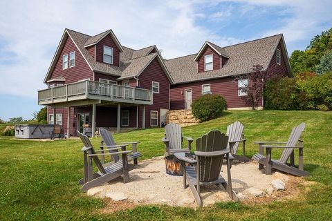 Homes For Sale - 1 Eagle Lane<br/> Jo Daviess County, GALENA, IL 61036