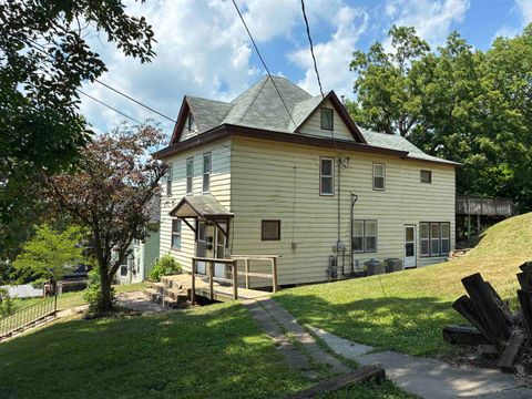 Multifamily For Sale - 24 Mulberry Street<br/> Carroll County, SAVANNA, IL 61074