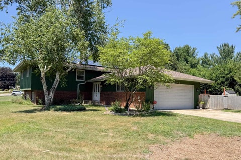 Homes For Sale - 1781 Bracknel Boulevard<br/> ROCKFORD, IL 61103
