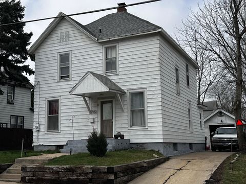 Homes For Sale - 482 S Float Avenue<br/> Stephenson County, FREEPORT, IL 61032