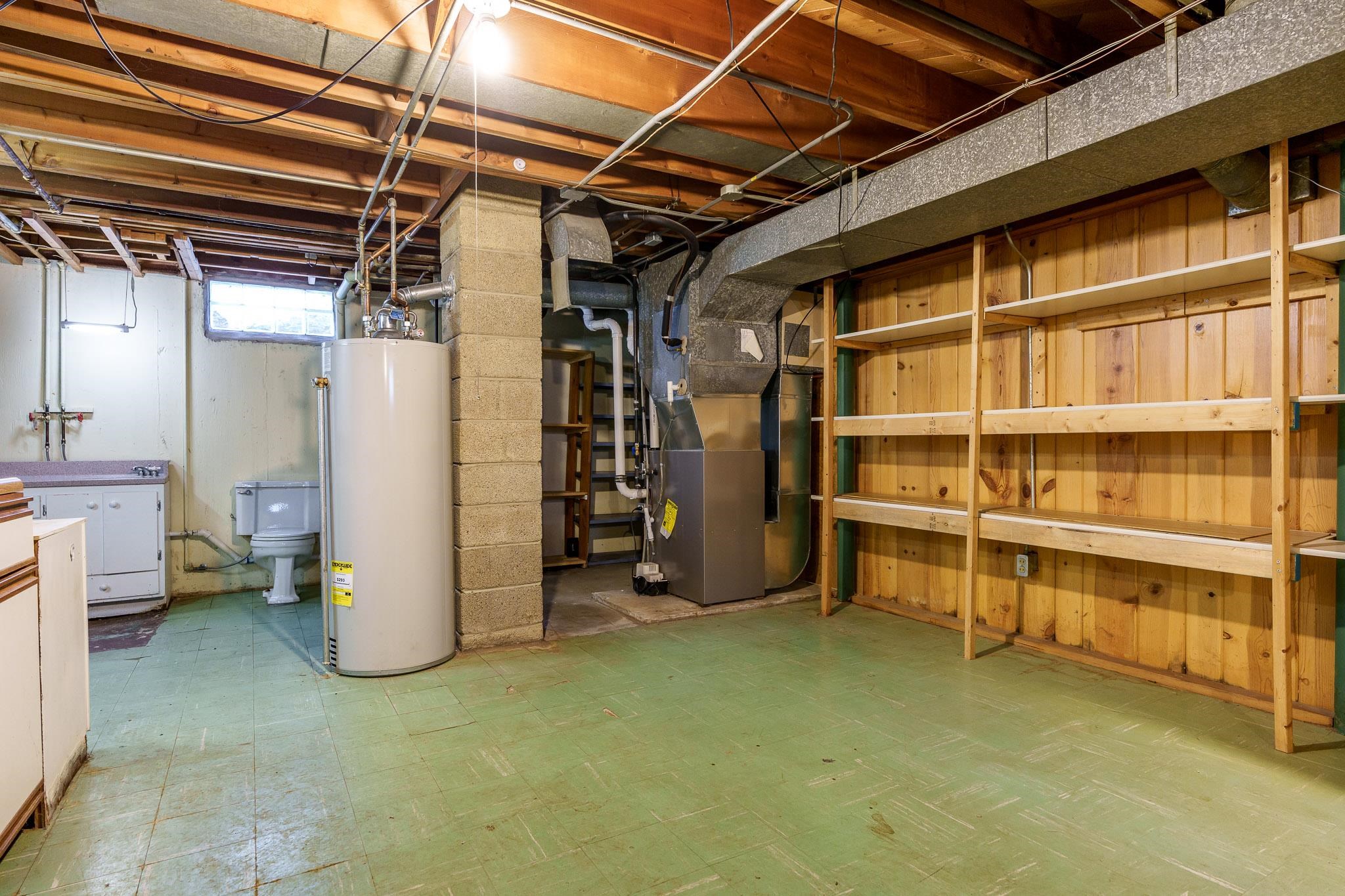 Rockford, Illinois 61107, United States, 2 Bedrooms Bedrooms, ,2 BathroomsBathrooms,Residential,Pending,131715