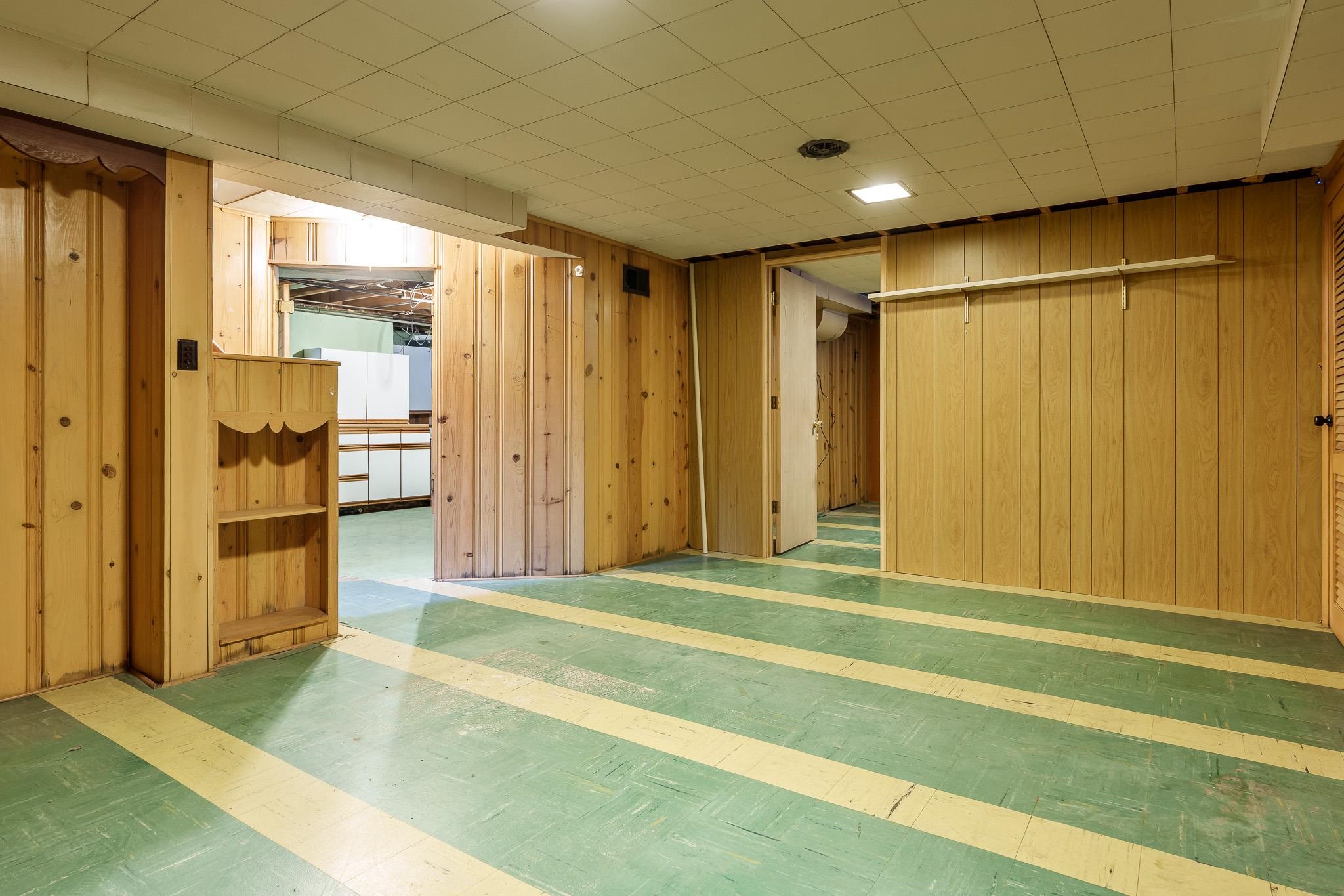 Rockford, Illinois 61107, United States, 2 Bedrooms Bedrooms, ,2 BathroomsBathrooms,Residential,Pending,131715