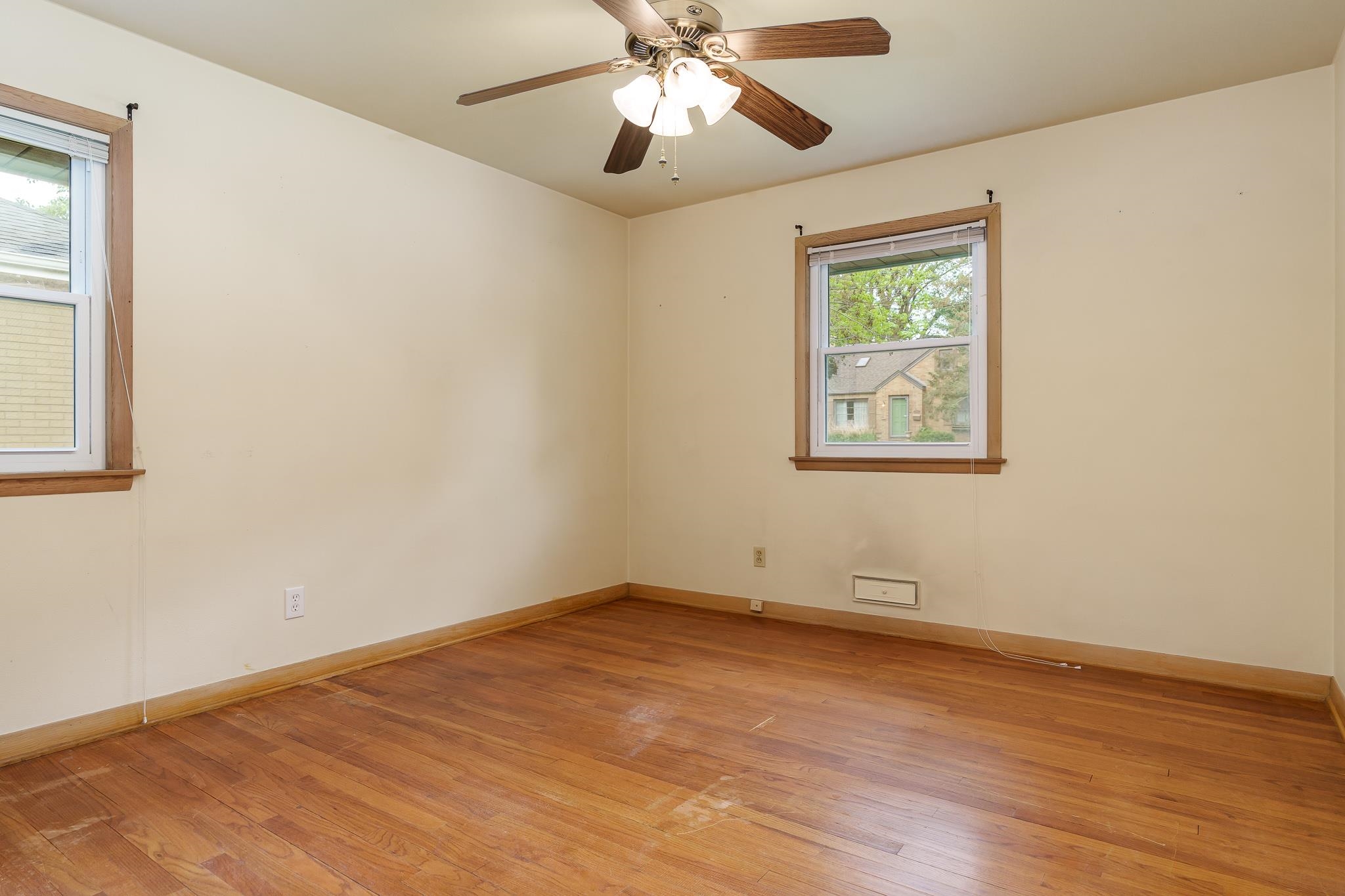 Rockford, Illinois 61107, United States, 2 Bedrooms Bedrooms, ,2 BathroomsBathrooms,Residential,Pending,131715