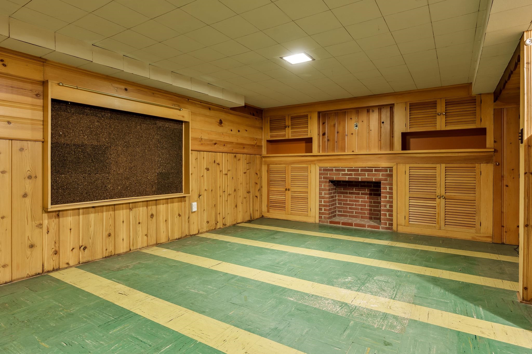 Rockford, Illinois 61107, United States, 2 Bedrooms Bedrooms, ,2 BathroomsBathrooms,Residential,Pending,131715