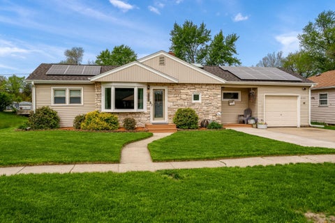 Homes For Sale - 6120 John Street<br/> Winnebago County, LOVES PARK, IL 61111