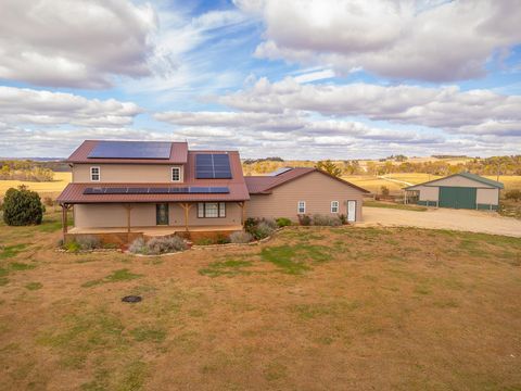 Homes For Sale - 7876 Hickory Grove Road<br/> SAVANNA, IL 61074