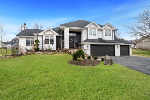 Homes For Sale - 6667 Rolling Hedge Lane<br/> ROCKFORD, IL 61108