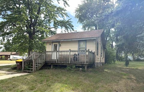 Homes For Sale - 3037 Collins Street<br/> Winnebago County, ROCKFORD, IL 61109