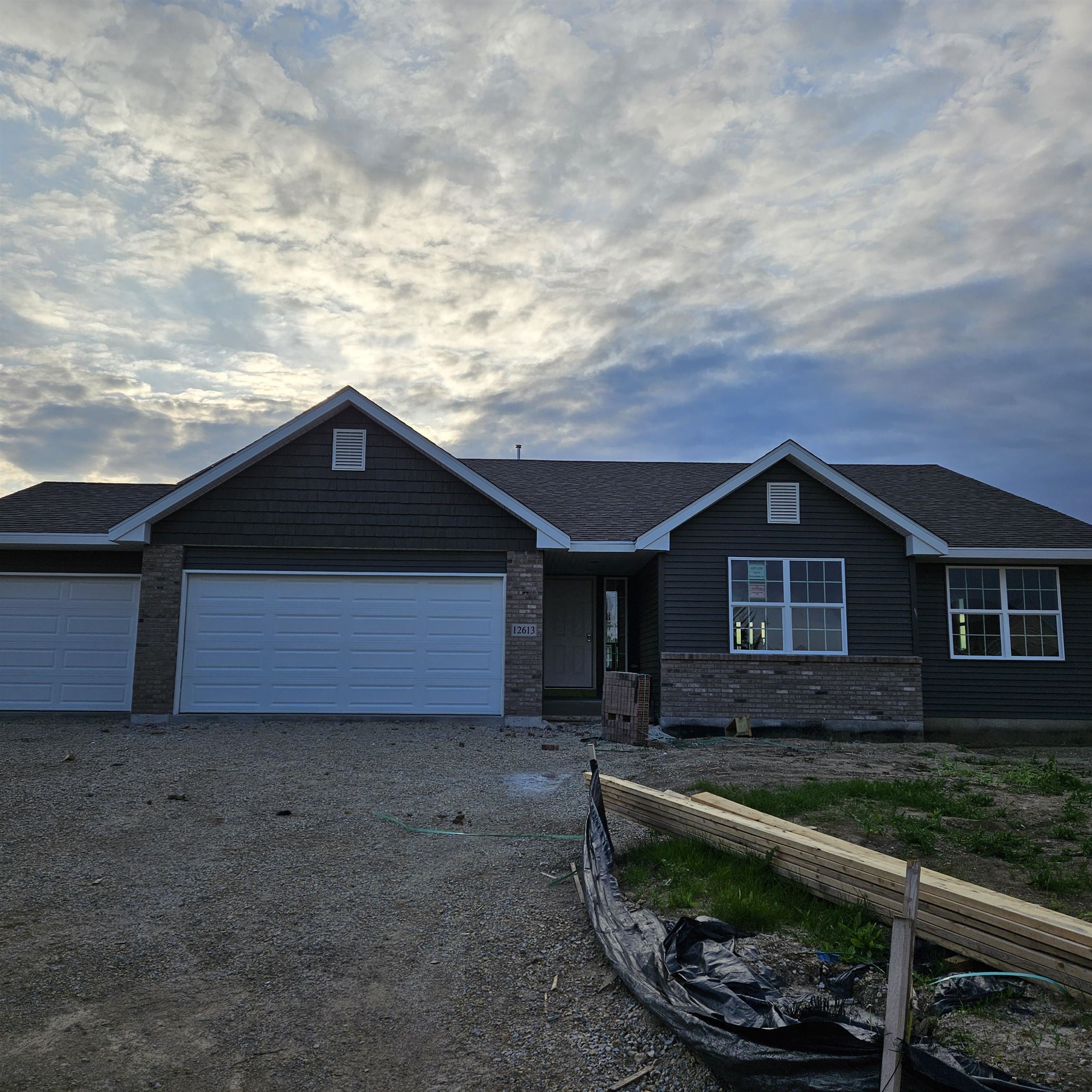 Photo 1 of 1 — 12613 SCARSDALE Lane, LOVES PARK, IL 61111