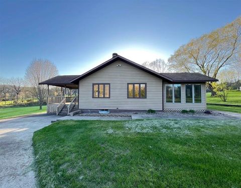 Homes For Sale - 71 Sugarcreek Trail<br/> GALENA, IL 61036