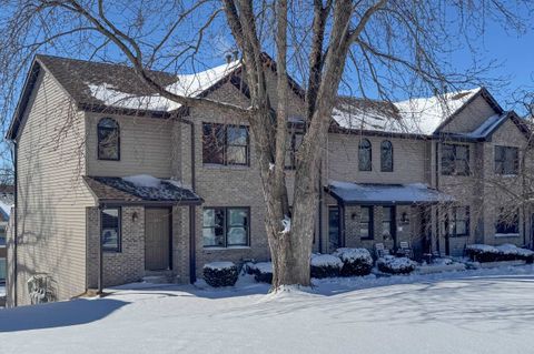 Townhouse For Sale - 1845 Bright View Drive<br/> Winnebago County, LOVES PARK, IL 61111