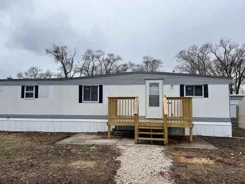 Mobile Home For Sale - 2107 Rivington  Lot 39 Road<br/> LOVES PARK, IL 61111