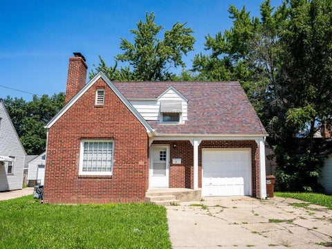 Homes For Sale - 2111 Yonge Street<br/> ROCKFORD, IL 61103