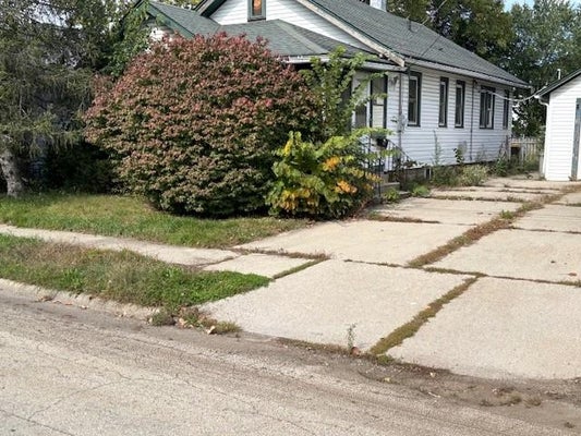 1913 VERNON ST, ROCKFORD, IL 61103 - Image 7fcb7db1f72c74e4300cd956ffdcf39a/2320081383