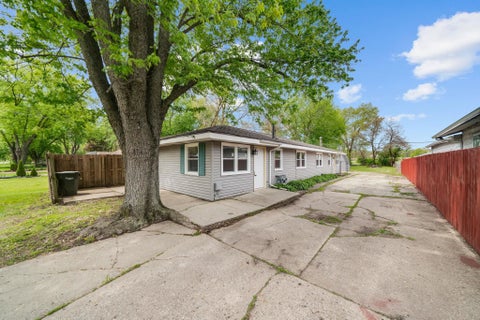 Multifamily For Sale - 1336 Carbaugh Avenue<br/> ROCKFORD, IL 61101