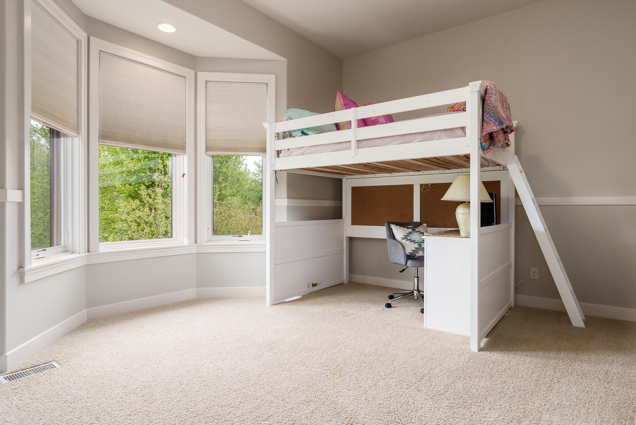 Rockford, Illinois 61114, United States, 5 Bedrooms Bedrooms, ,5 BathroomsBathrooms,Residential,Pending,58716