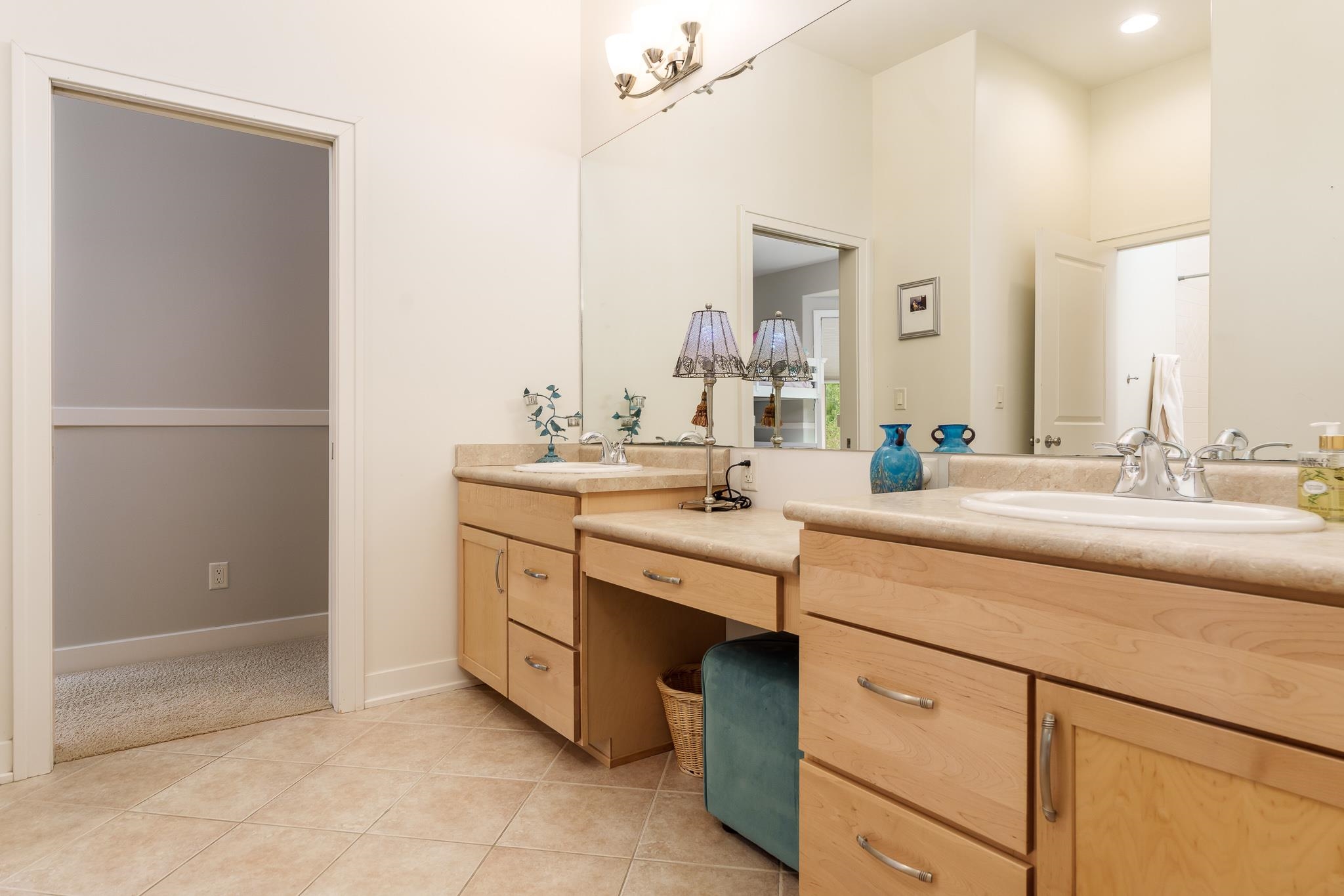 Rockford, Illinois 61114, United States, 5 Bedrooms Bedrooms, ,5 BathroomsBathrooms,Residential,Pending,58716