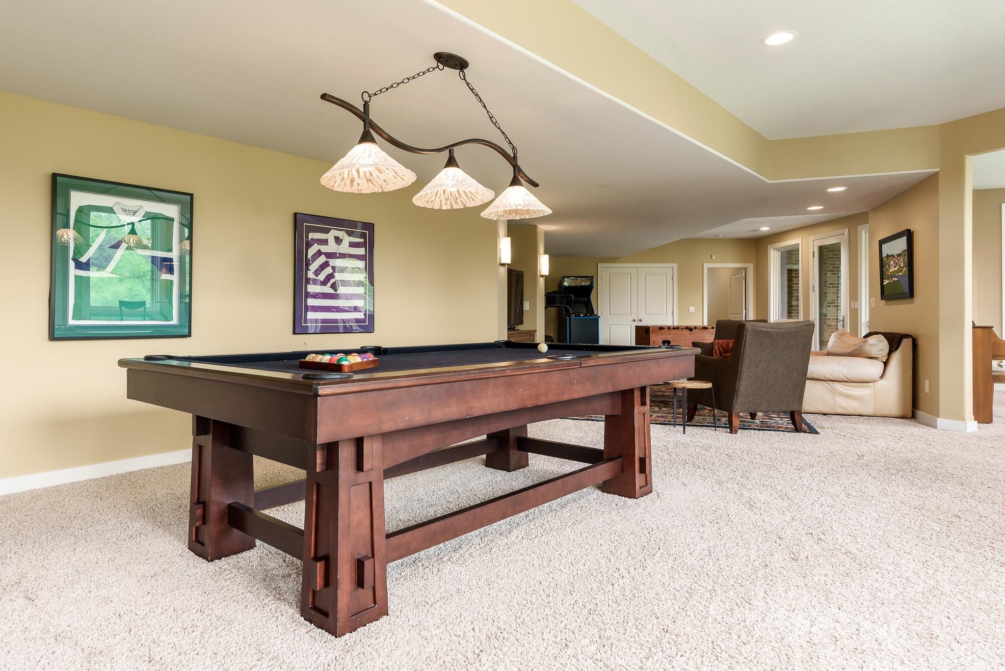 Rockford, Illinois 61114, United States, 5 Bedrooms Bedrooms, ,5 BathroomsBathrooms,Residential,Pending,58716